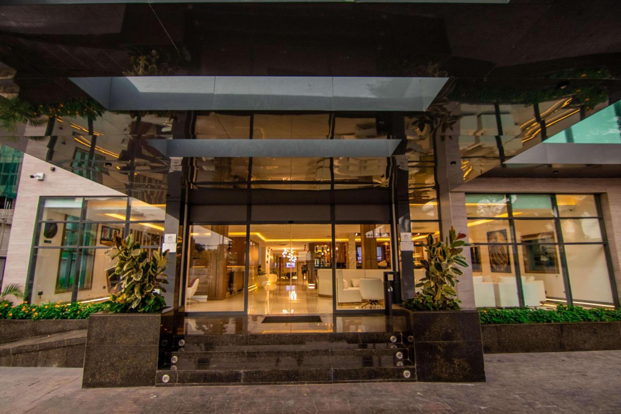 The Safron Hotel Lagos Eksteriør billede